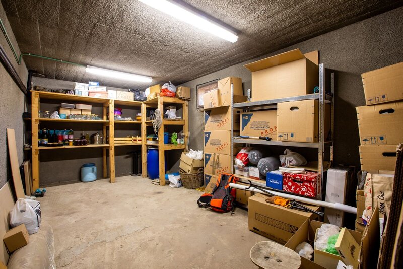 Centru Popesti-Leordeni vila ind., 4cam mari, deosebita, curte lib. 192mp